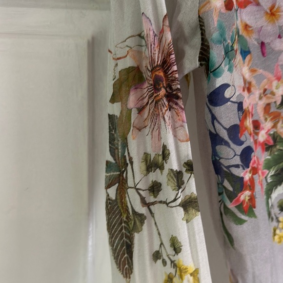 Johnny Was 3J Floral Sheer Button-Up Blouse. Sz S p2p 20” - Picture 6 of 7